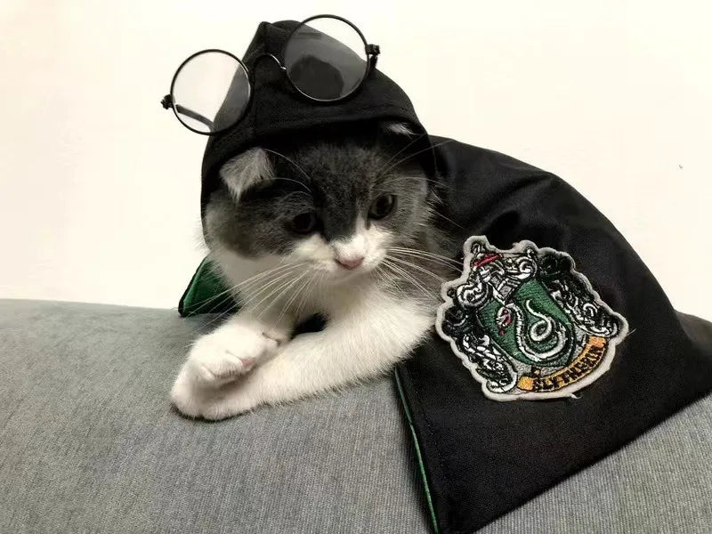 Cosplay Dogs Cloak Cape Magic Academy British Dogs Cloak Cos Embroidery Teddy Small Cat Pet Clothes Winter Fashion Pets Supplies